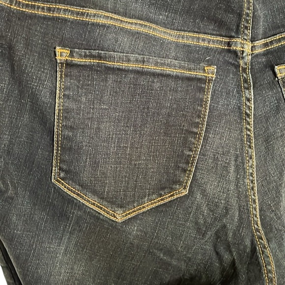 Old Navy women’s Rockstar super skinny, high rise denim jeans. Size 18 plus. NWT - Picture 5 of 9